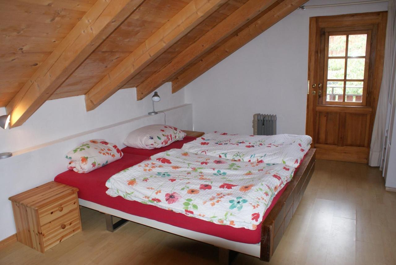 Rustikale Und Grosszuegige Ferienwohnung Kasperske Hory Exterior foto